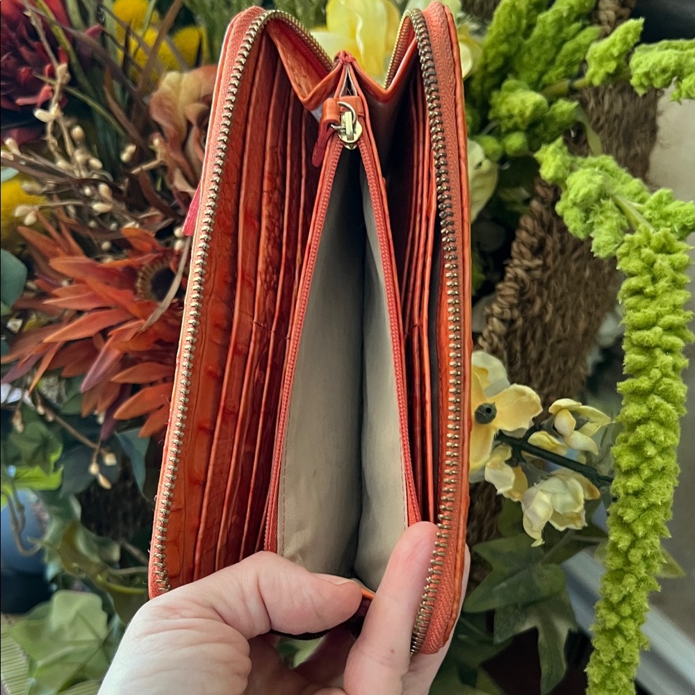 Brahmin Orange/Coral Croc-Embossed Zip Around Wallet -Leather. USED but GUC - Picture 5 of 15